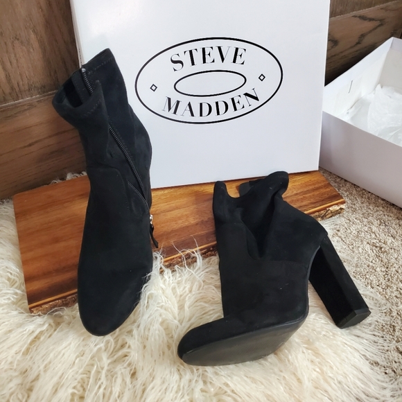 Steve Madden Shoes - Steve Madden Faux Suede Ankle Boots